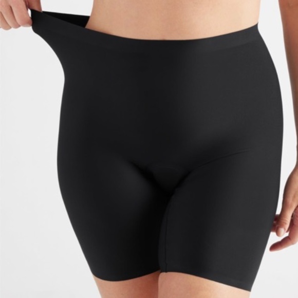 Knix Thigh Saver 6" Inseam - Picture 3 of 8